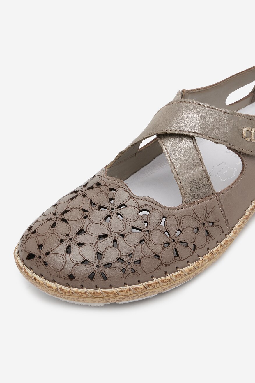 
                        Félcipő Rieker CEO-44856-64 SÖTÉTBÉZS - 5906751831151