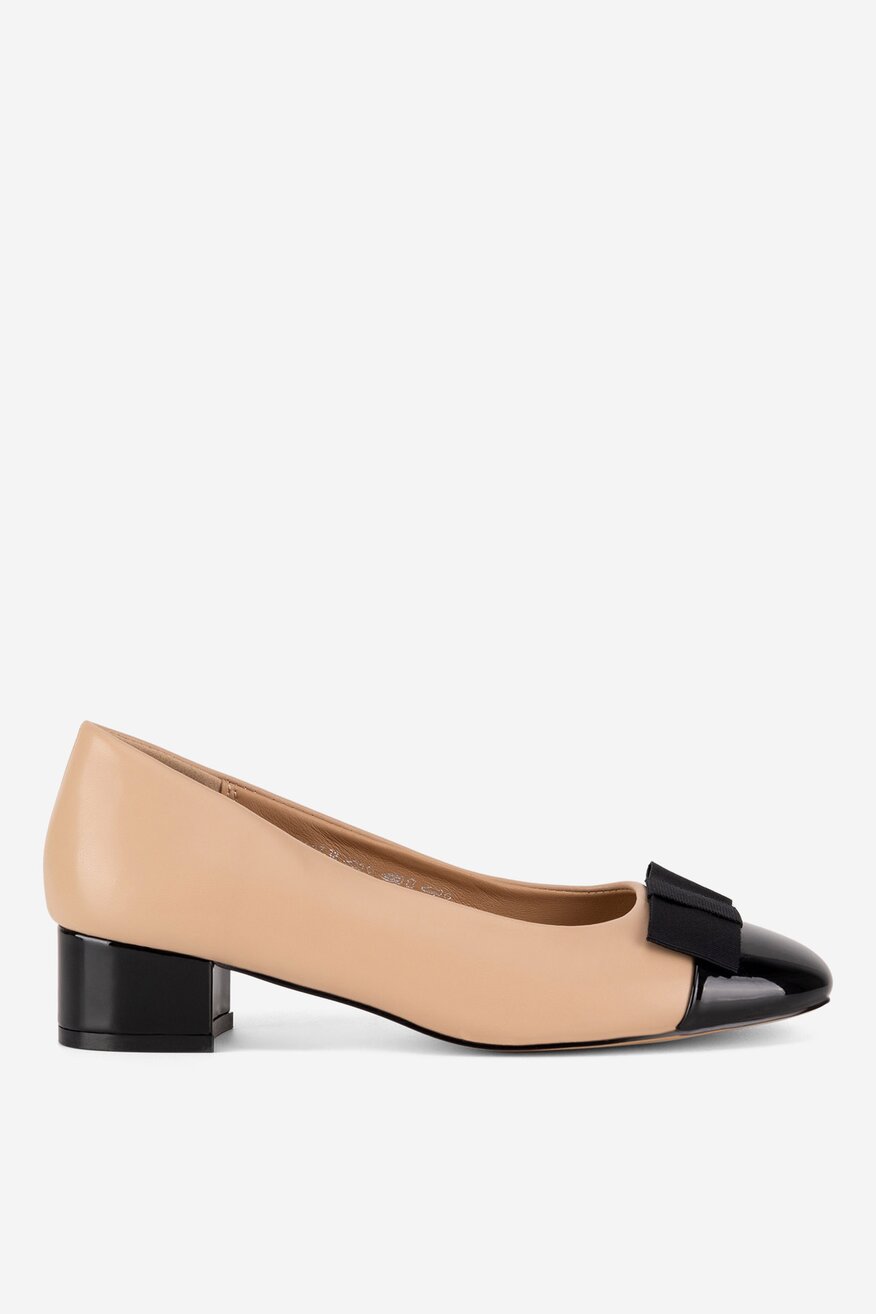 
                Körömcipő Lasocki BÉZS - 5903419928215