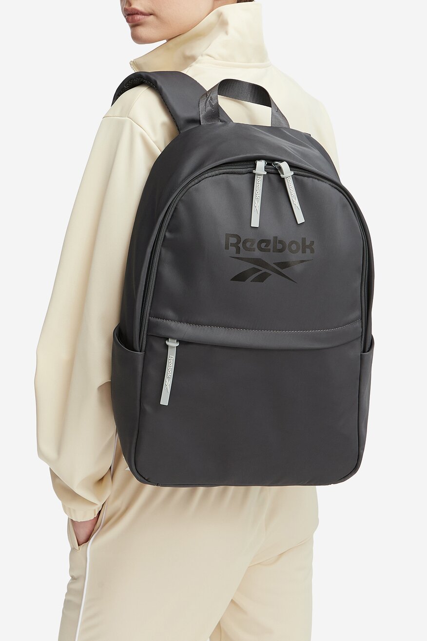 
                Ranac Reebok TAMNO SIVA - 5907964411277