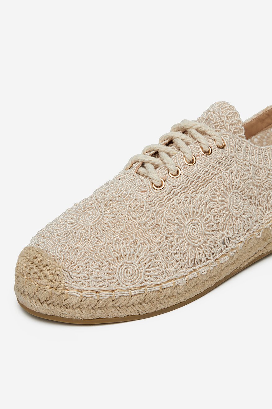 
                Eспадрили DeeZee БЕЖОВ - 5904862303925