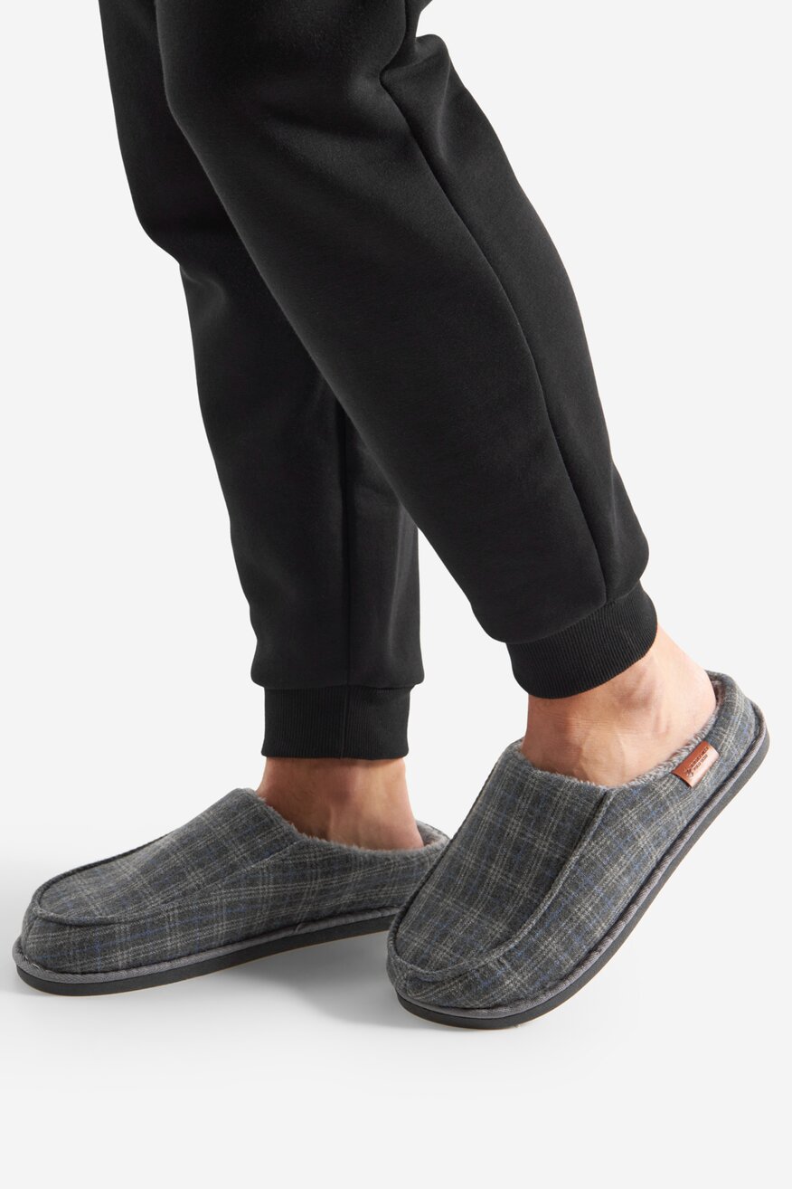 
                Beverly Hills Polo Club - Kapcie ocieplane - 5903419627521