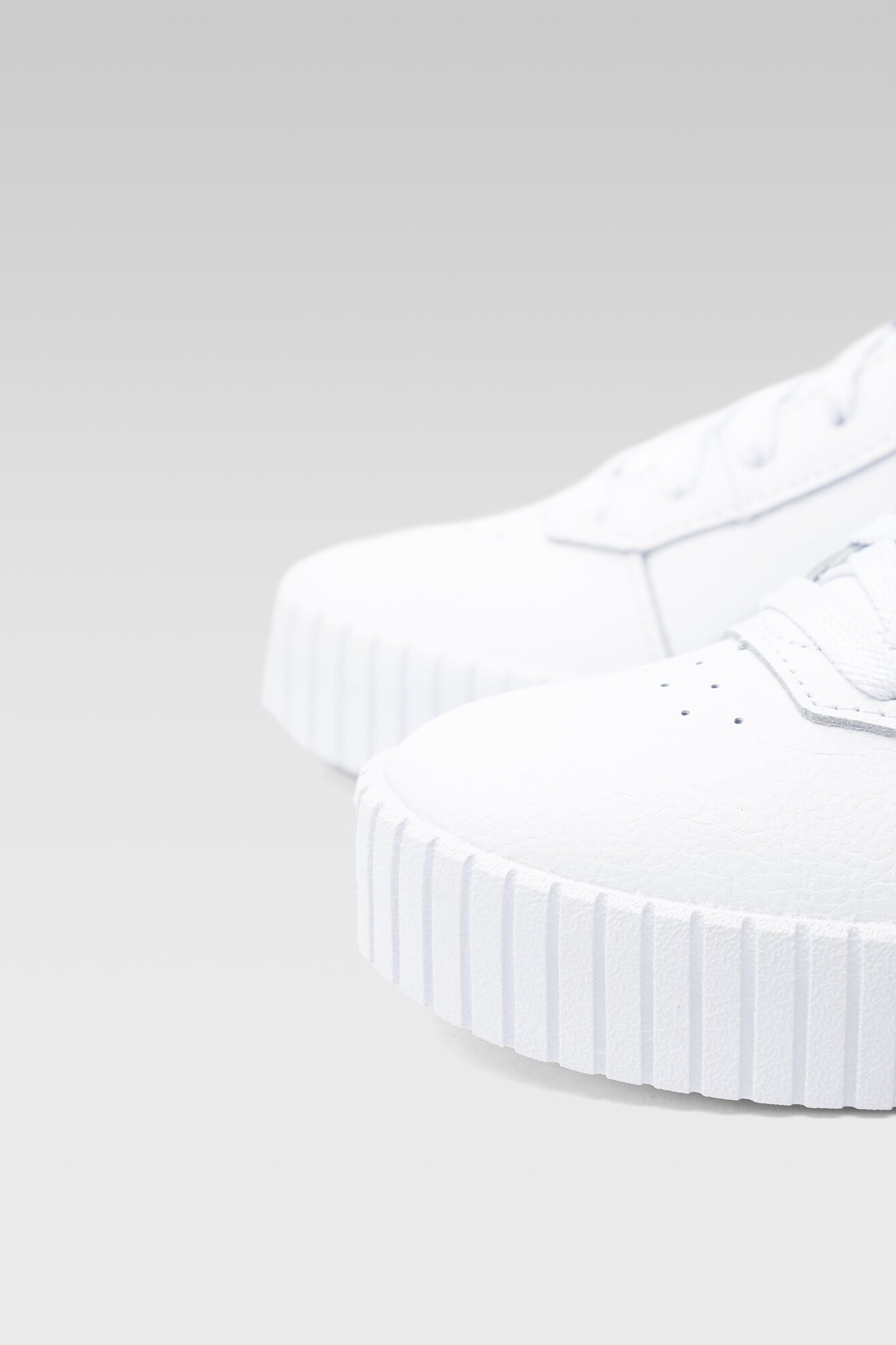 Obuwie sportowe Puma CARINA 2.0 MID JR 38737602 Biały