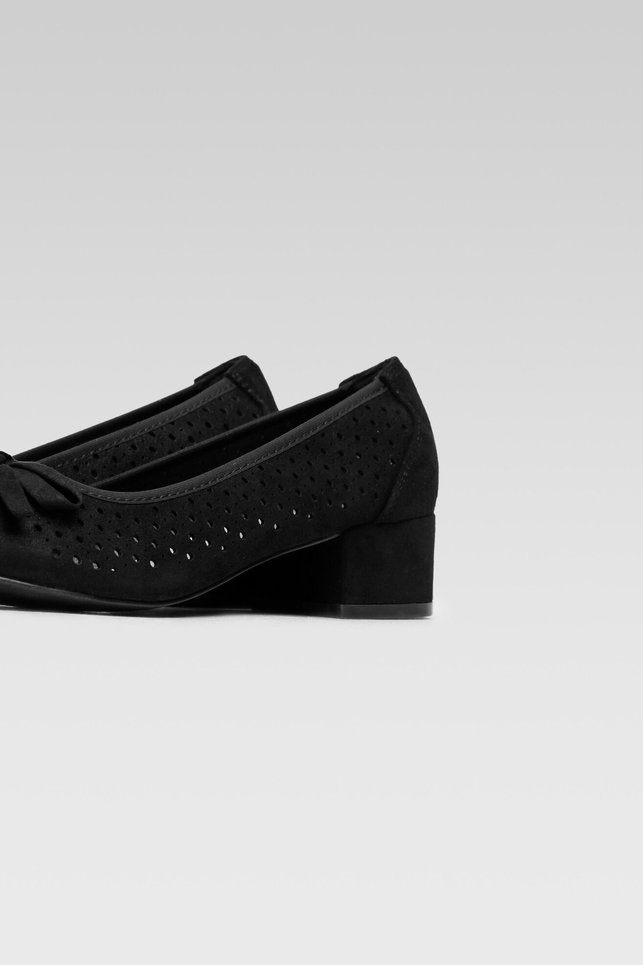 Cipele na štiklu Clara Barson TS5091-04 CRNA
