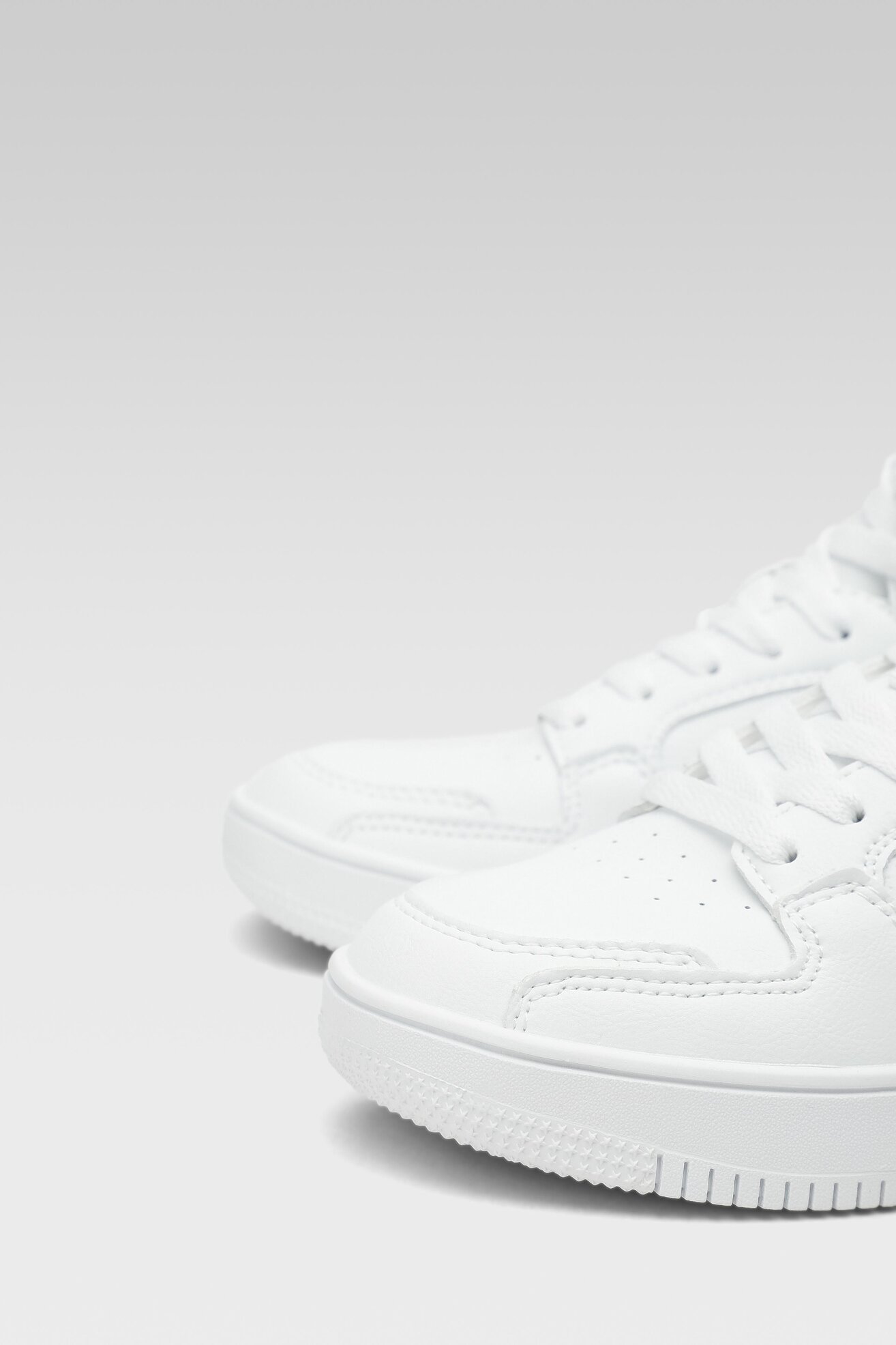 Obuwie sportowe Champion REBOUND 2.0 MID S11471-WW007 Biały