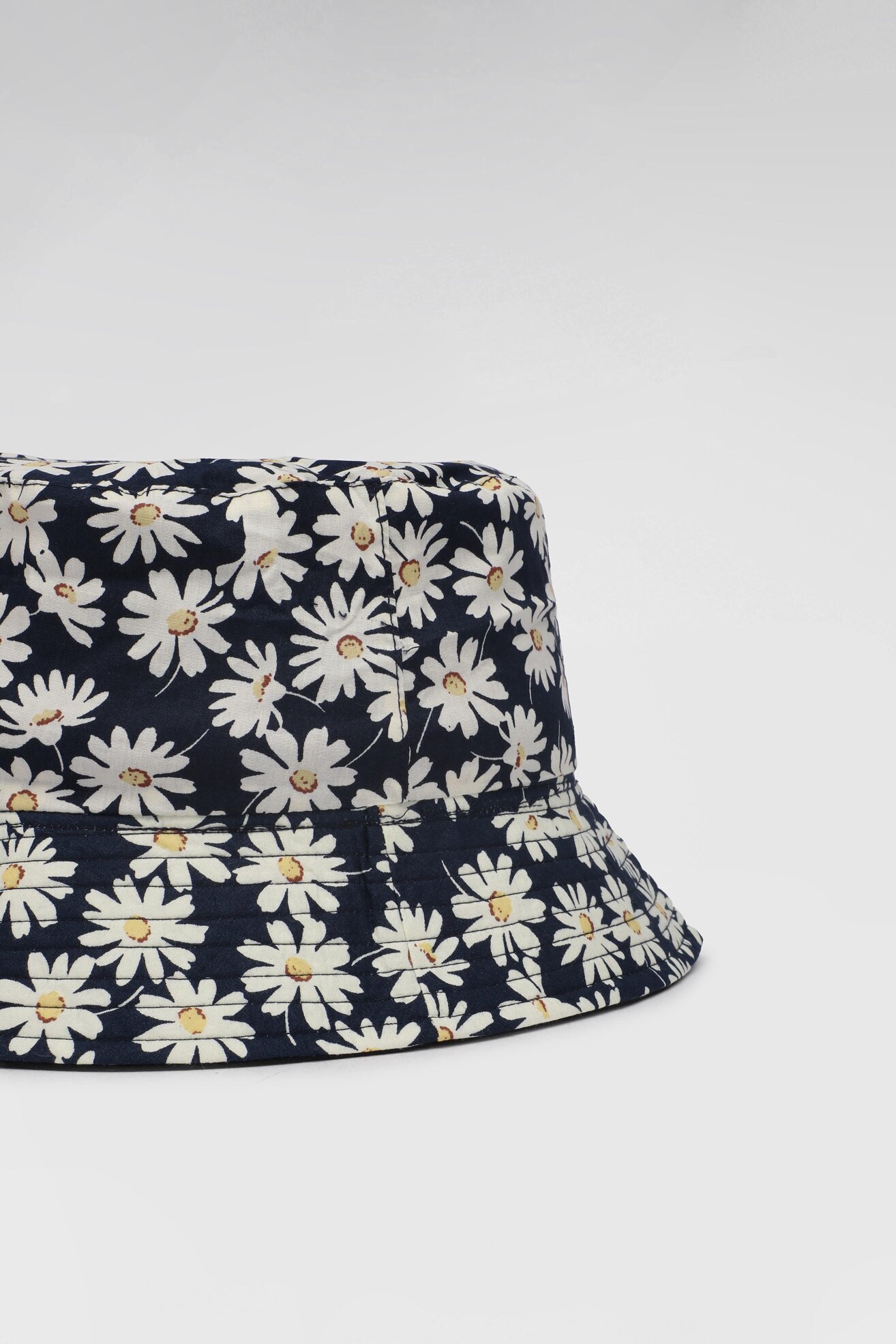 Czapka damska ACCCESSORIES 1W3-009-SS21 Czarny