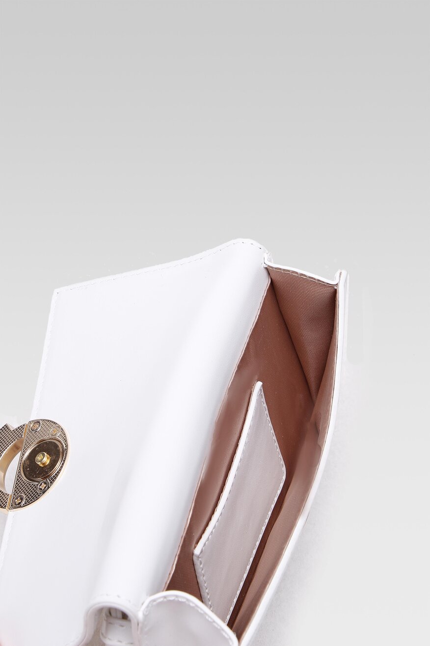 
                Дамска чанта Quazi БЯЛ - 5904248355661