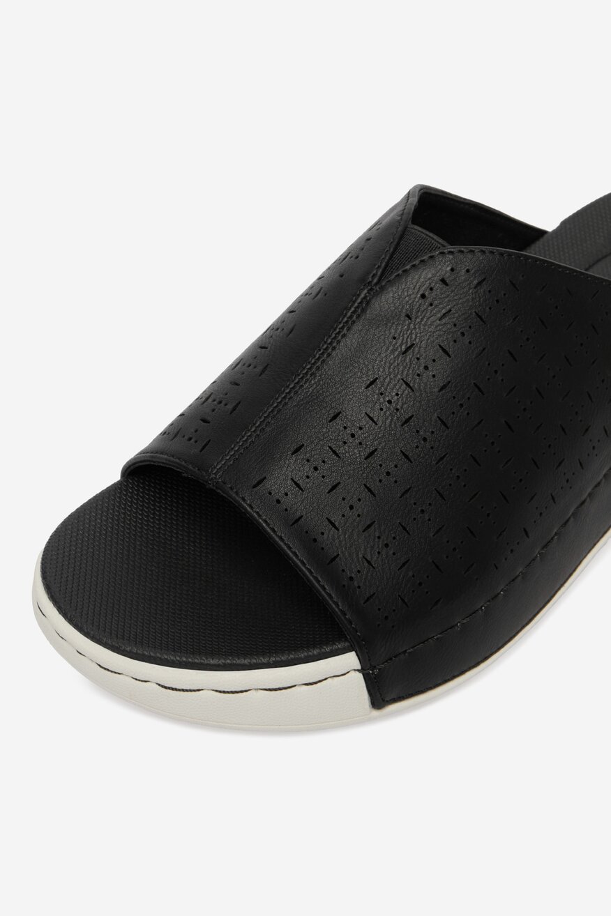 
                Go Soft - Klapki - 5906751996553