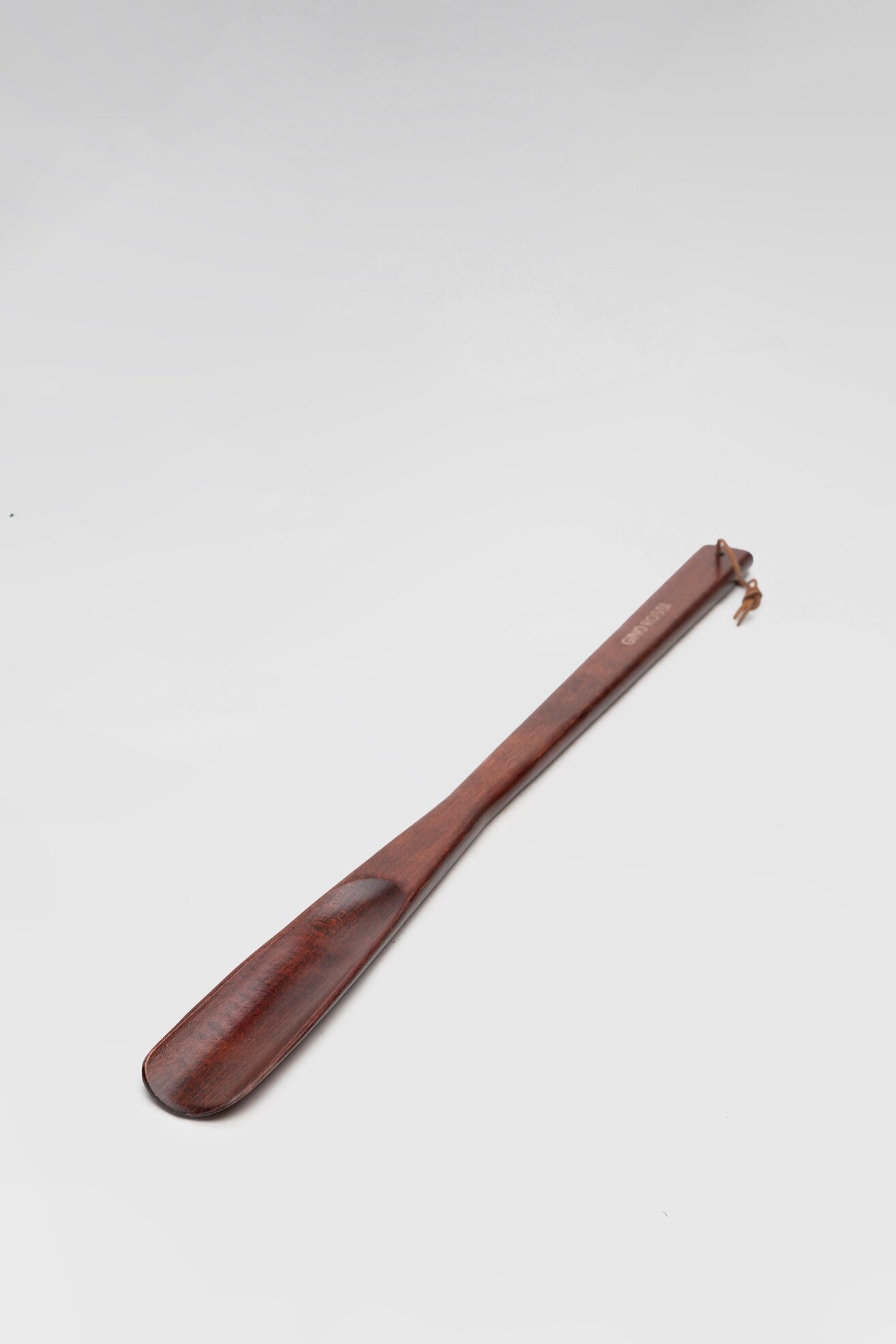 Akcesoria do butów Gino Rossi ŁYŻKA DREWNIANA Z GRAWERM 55 CM KOLOR V.AZ Brązowy