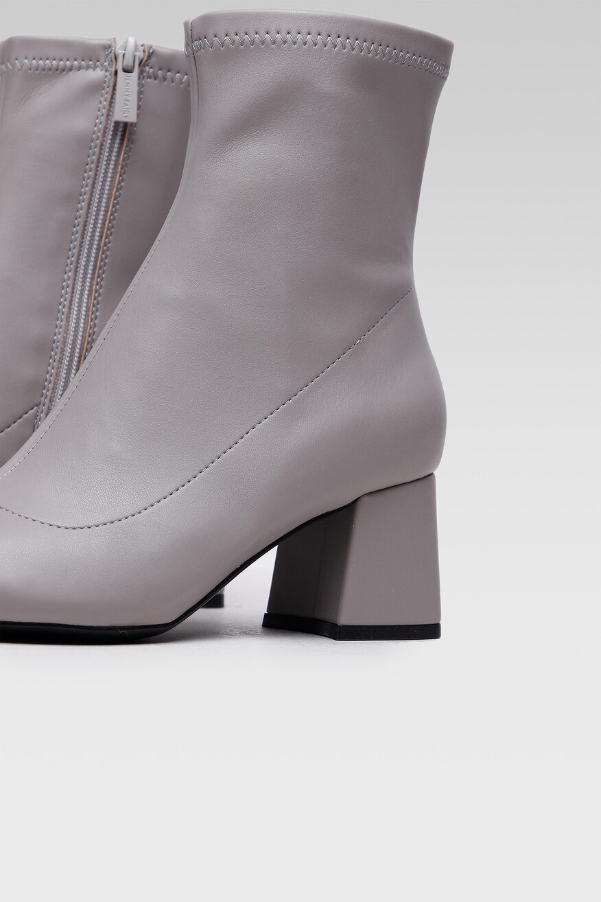 
                Боти Jenny Fairy СИВ - 5903698877167