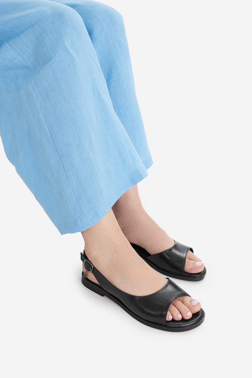 
                Сандалі Lasocki ЧОРНИЙ - 5906751613320