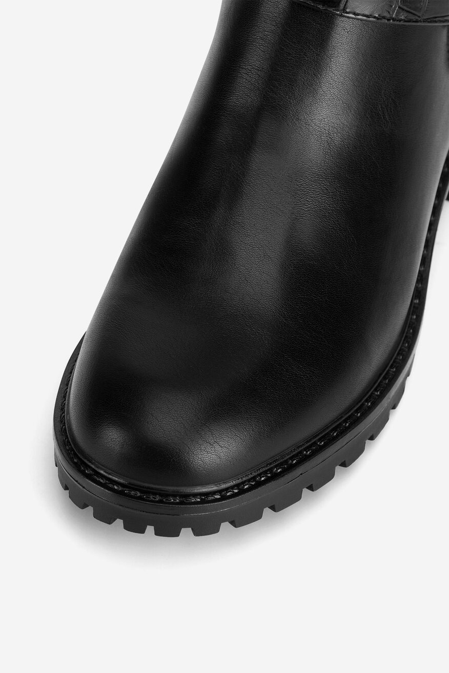 
                Clara Barson - Botki na słupku - 5905588830092