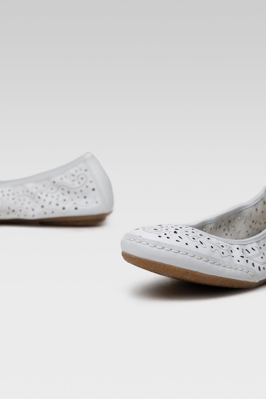 Rieker - Skórzane baleriny ażurowe - 5904248595609