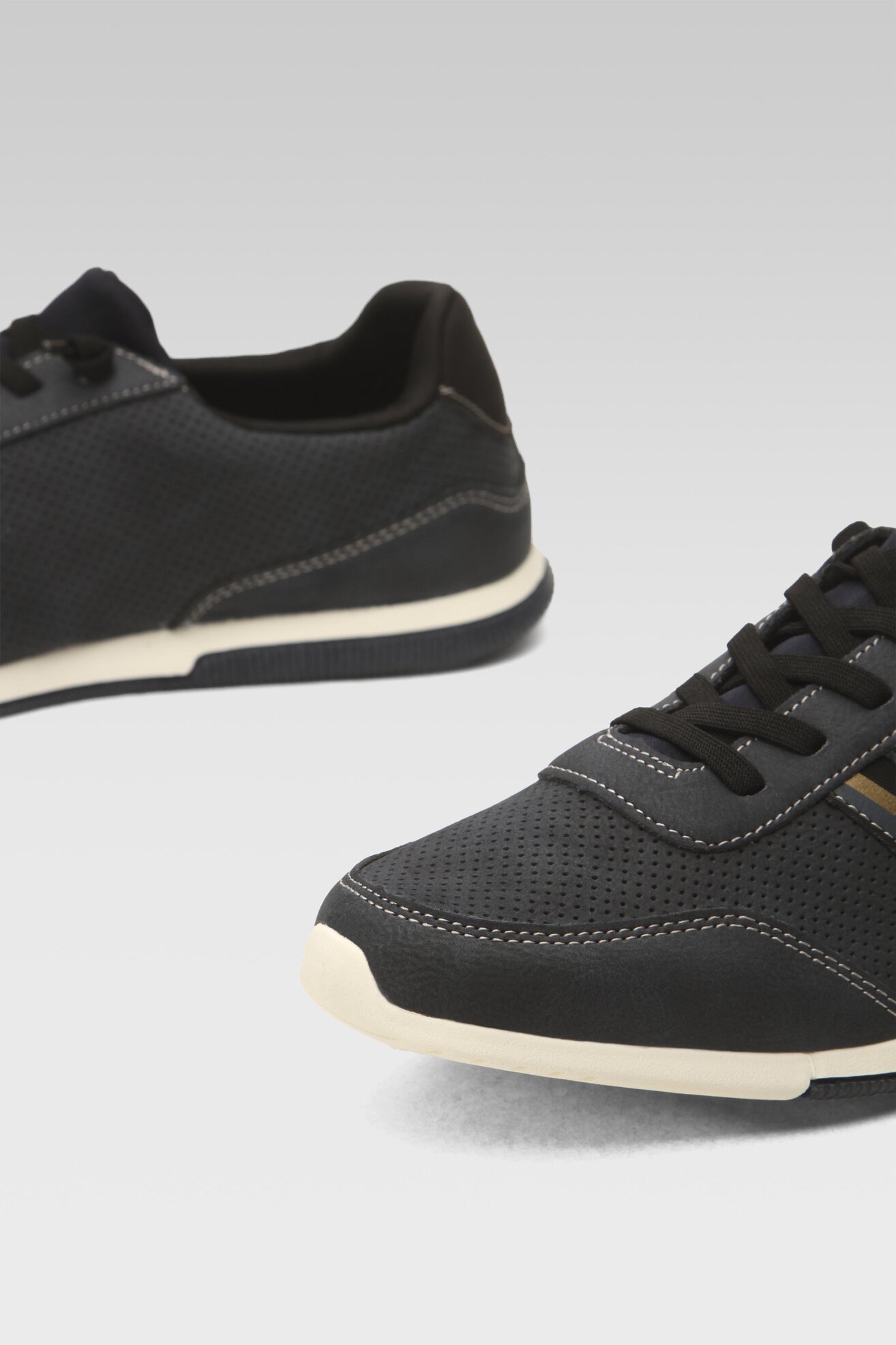 Sneakers Bugatti 325-86760-5000-4100 Granatowy