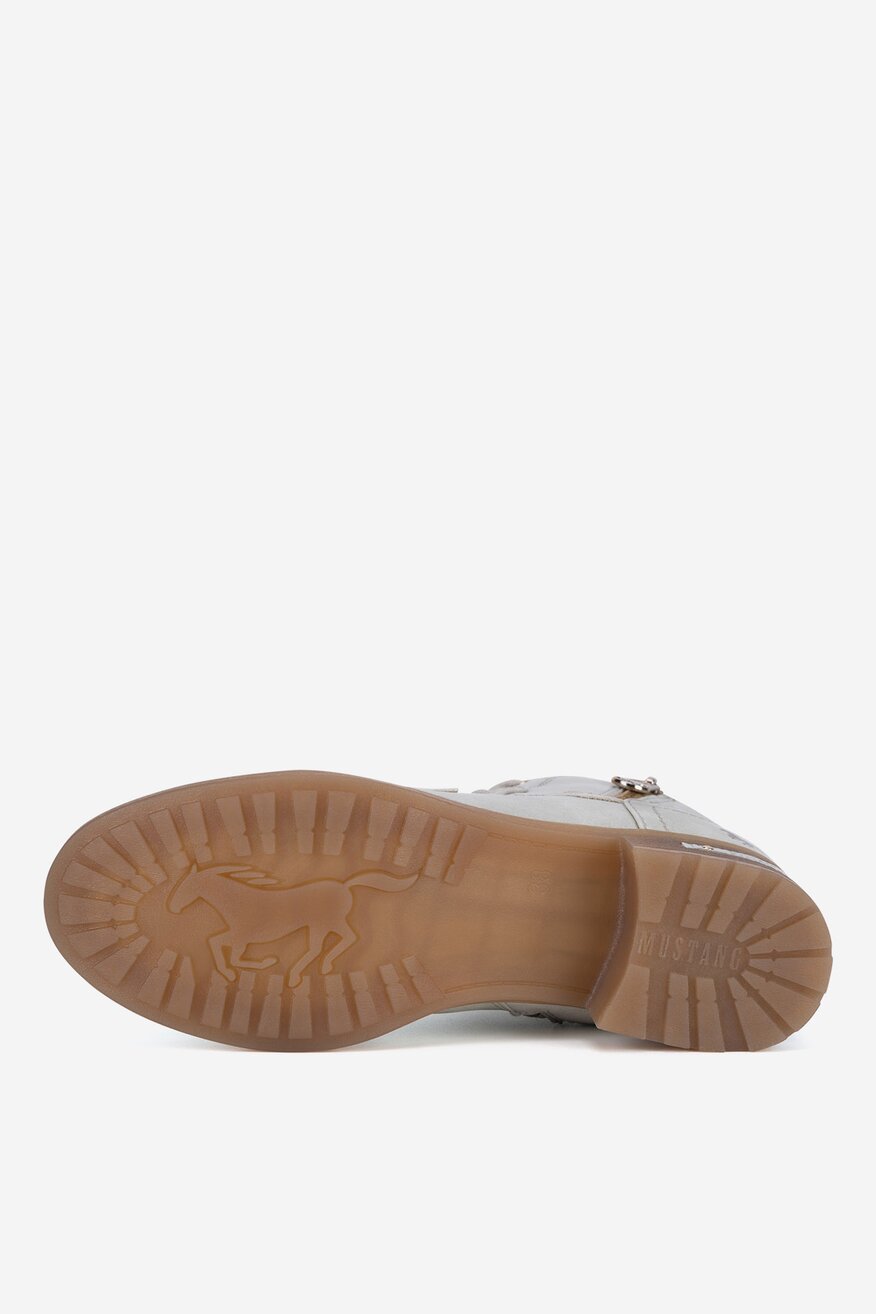 
                Csizma Mustang FEHÉR - 5905588858799