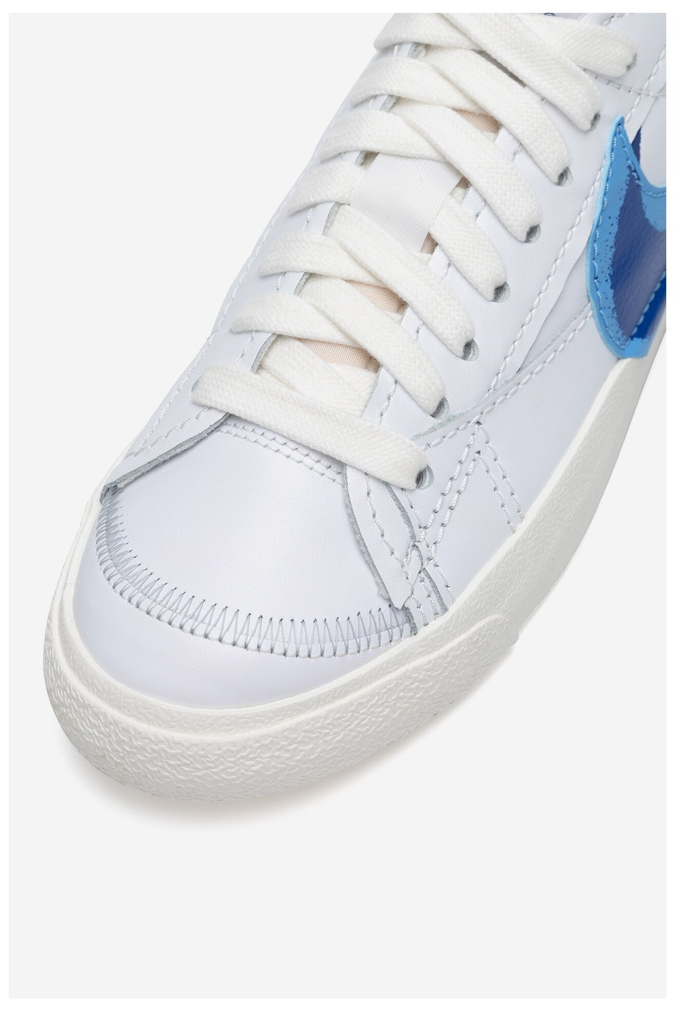 Obuwie sportowe Nike FN3413-100-M Biały