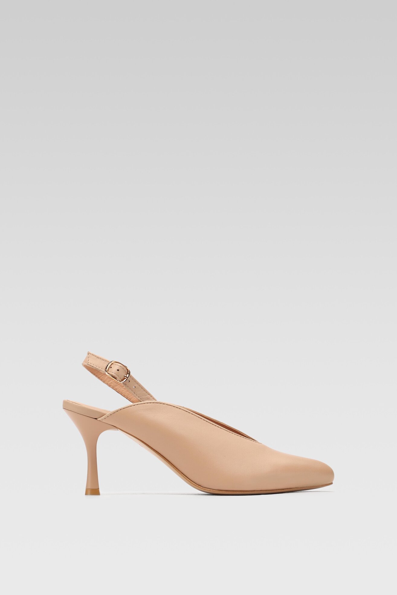 Körömcipő Lasocki 1960-01 BÉZS