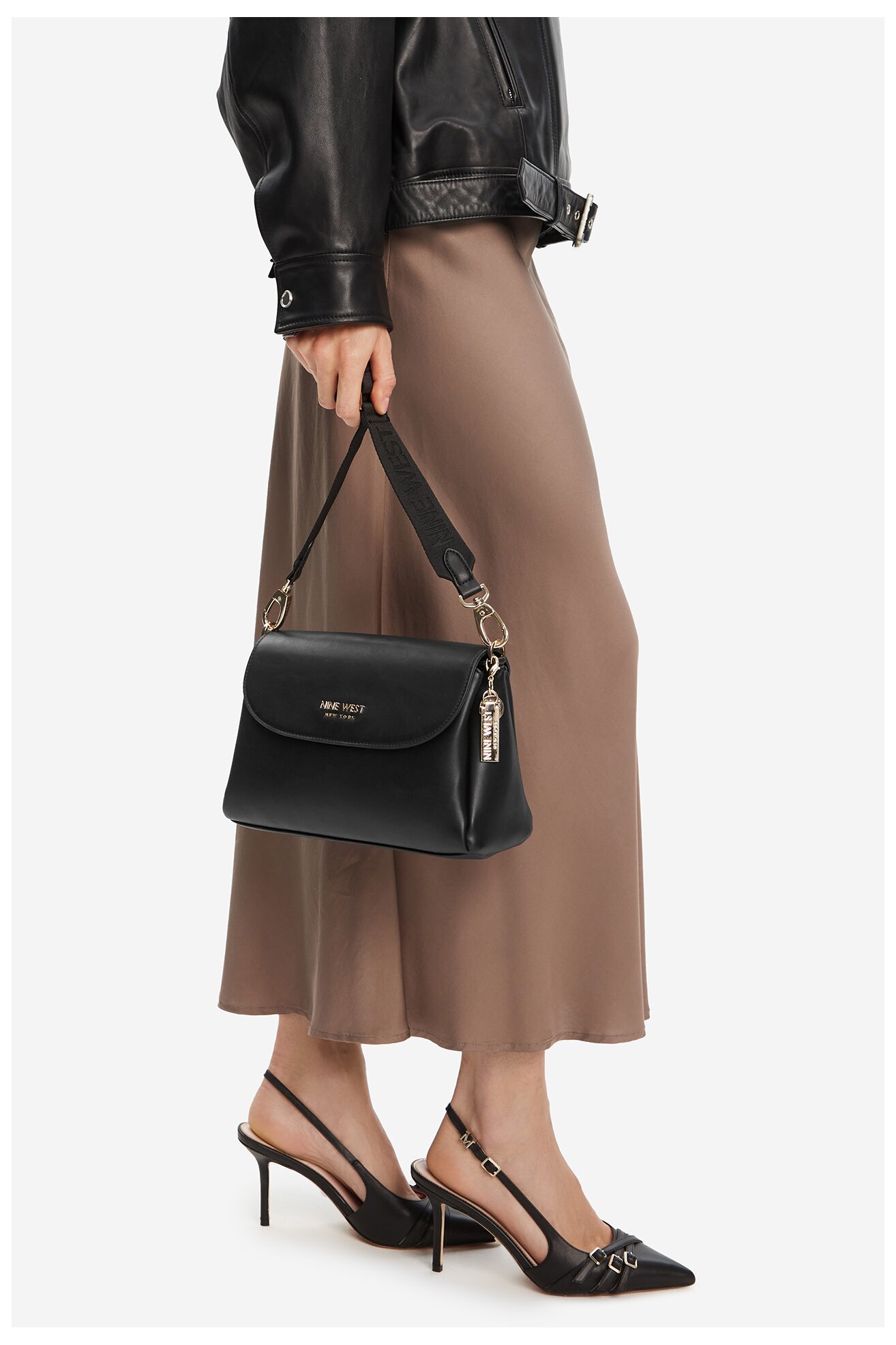 Kézitáska NINE WEST CEO-EAST-VILLAGE-ESSENTIAL-LX9962 FEKETE