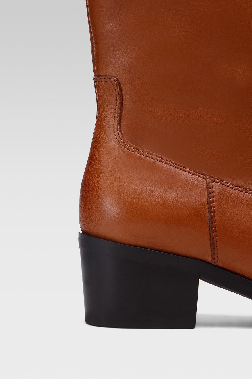 
                Боти Lasocki КАМЕЛ - 5904248096700