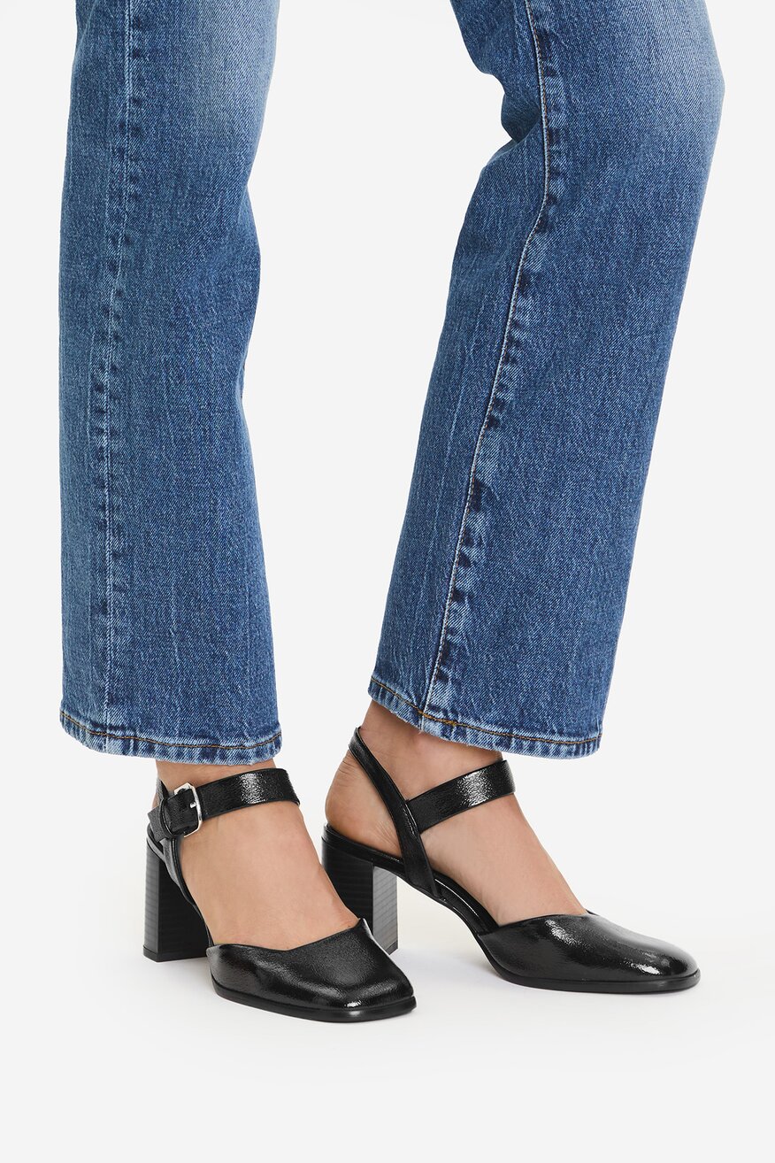 Körömcipő Jenny FEKETE - 5906751343098