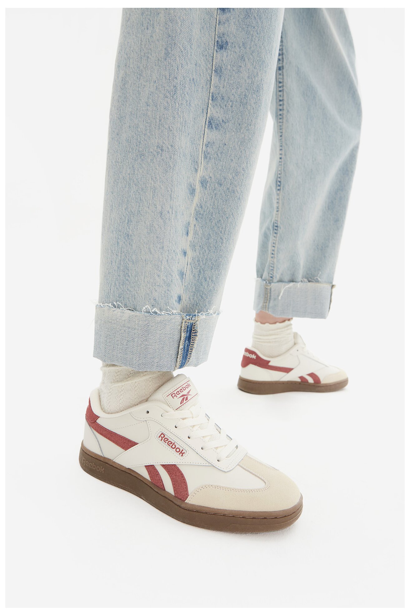 Спортни обувки Reebok FORTE LOUNGER AR30252WCQT КРЕМАВ