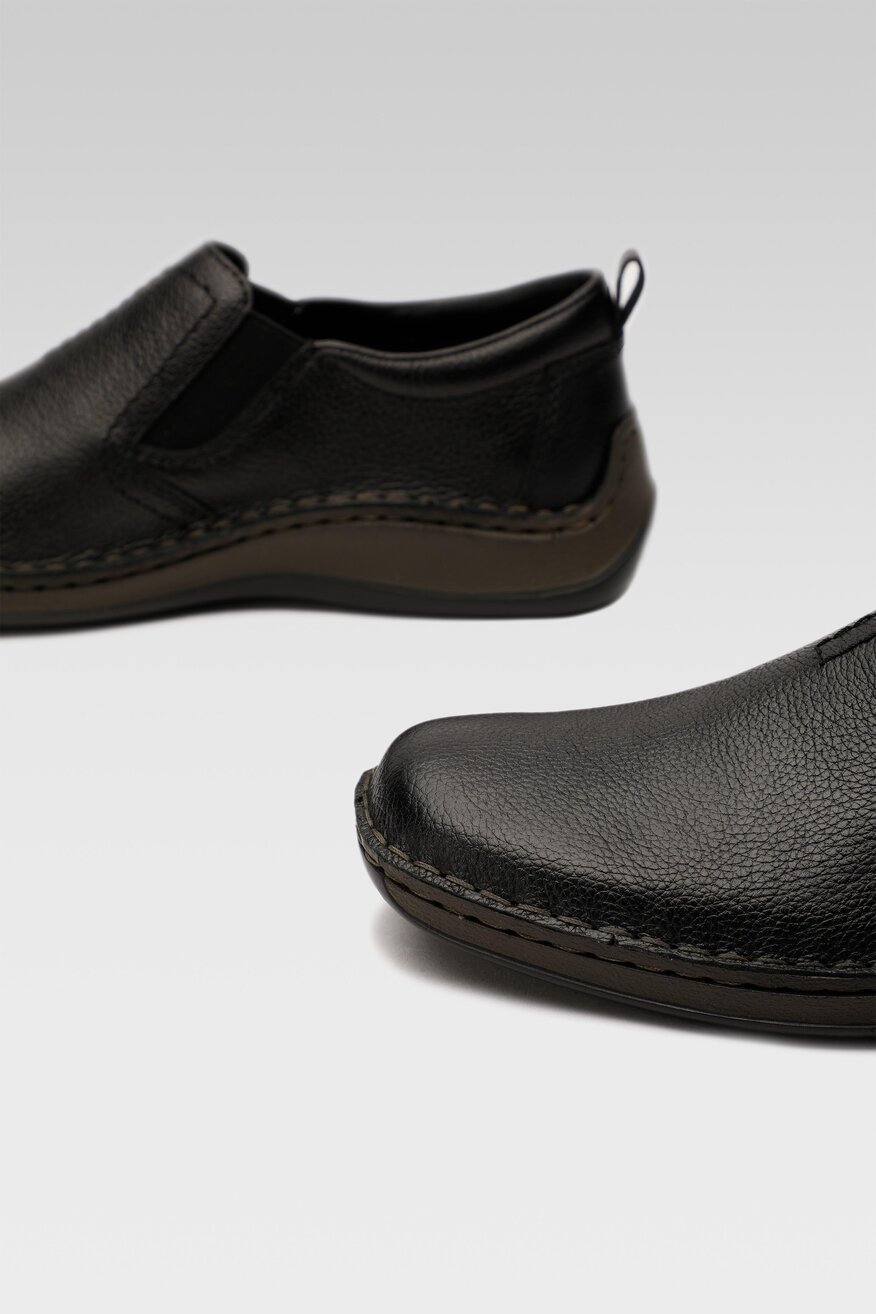 
                Rieker - Skórzane półbuty czarne - 5904862473864