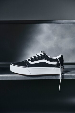 Півкеди Vans WARD VN0A38J9IJU1. ЧОРНИЙ