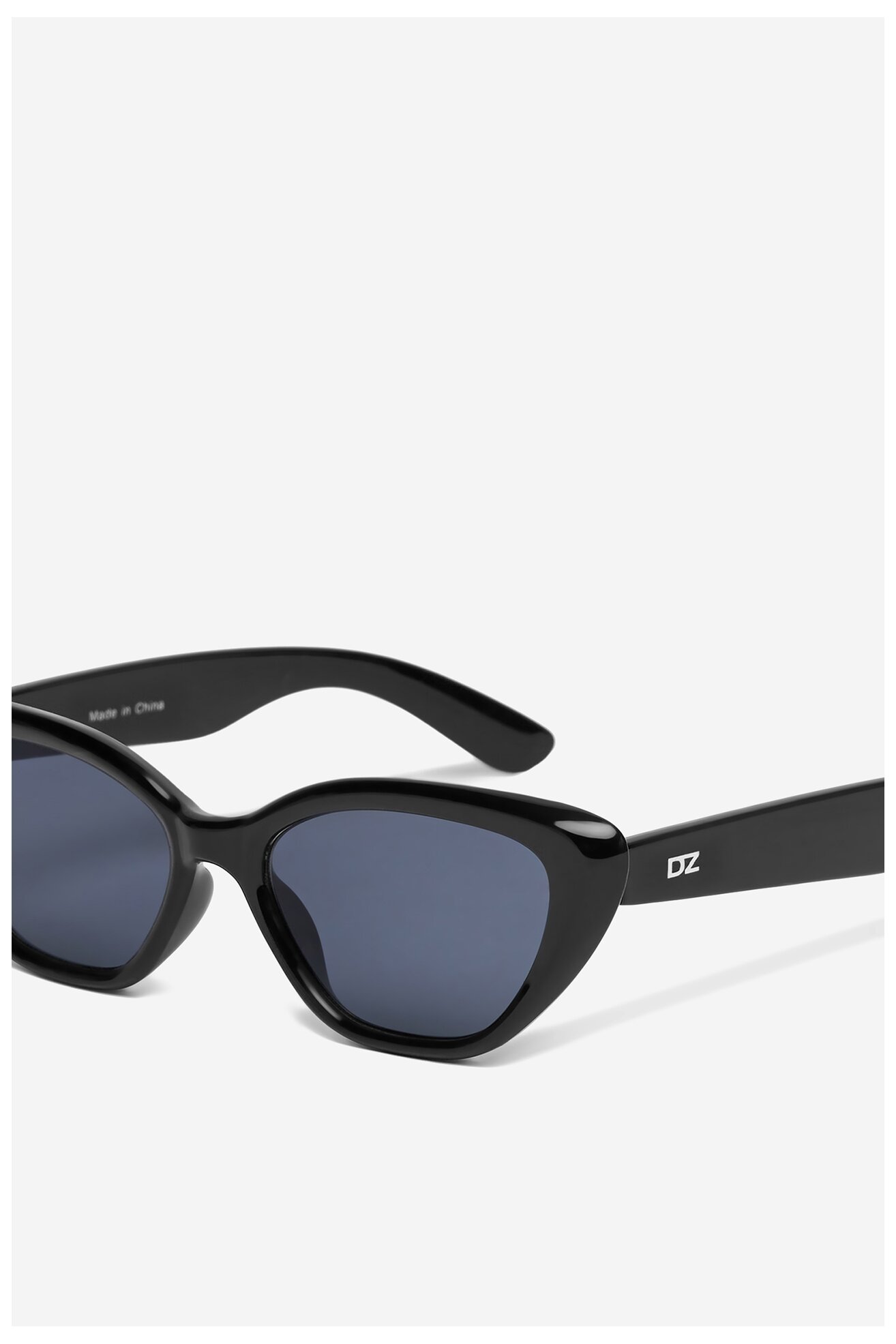 Дамски слънчеви очила DeeZee BSPC453 ЧЕРЕН