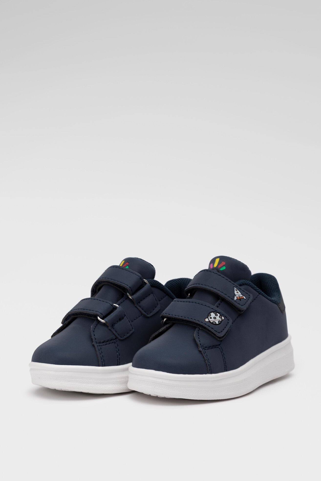 Obuwie sportowe OMENAA FOUNDATION CP23-5678-OF Granatowy