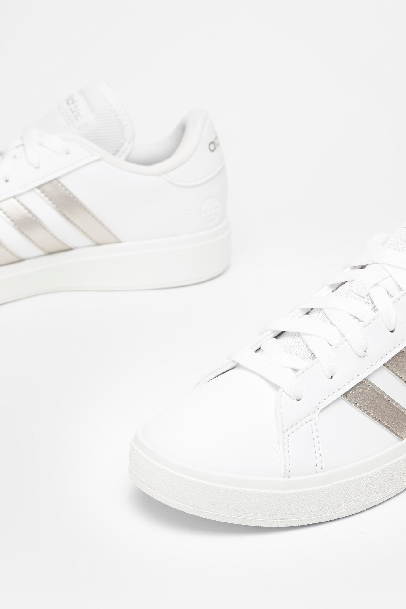 Obuwie sportowe adidas GRAND COURT BASE 2.0 GW9263 Biały