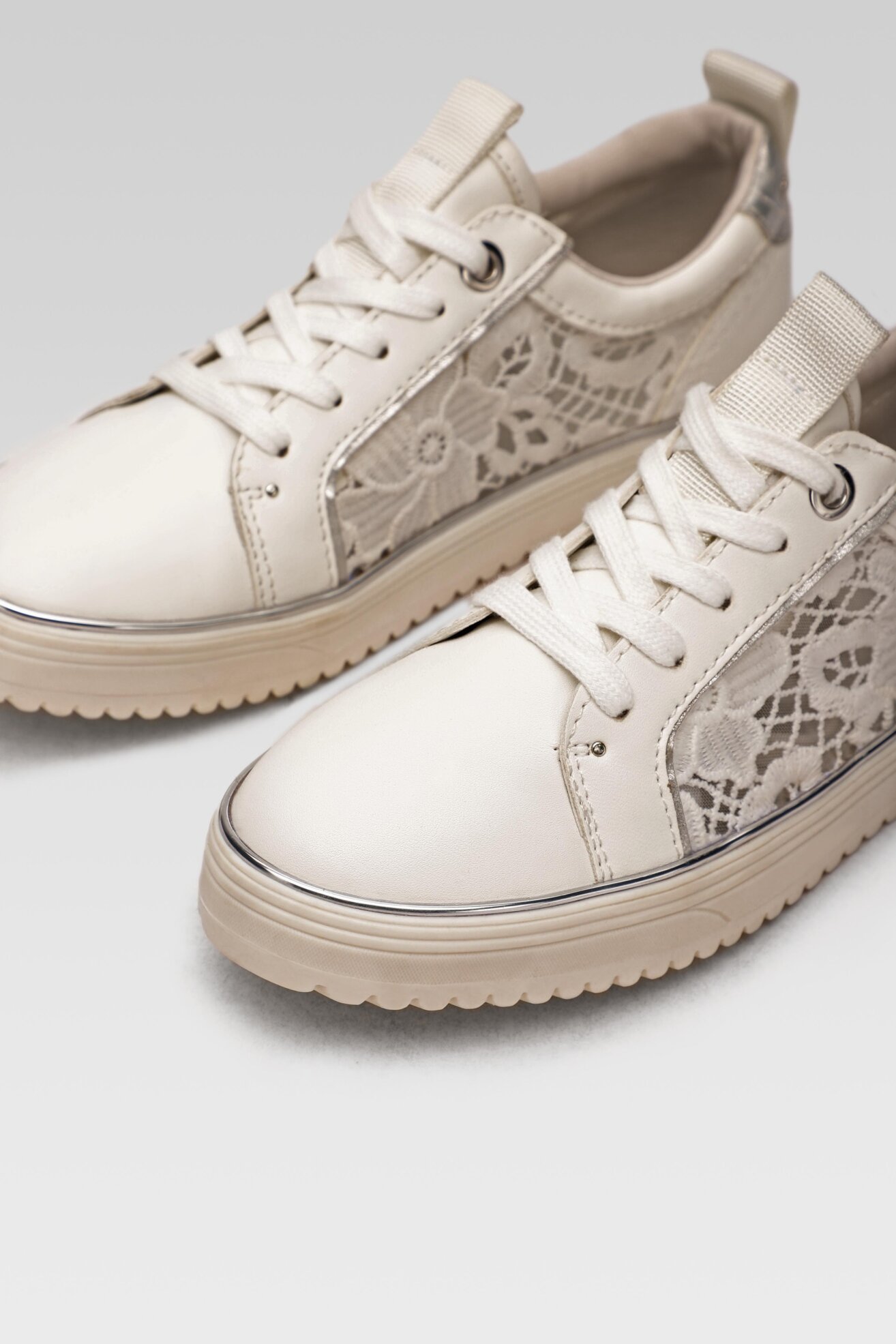 Półbuty DeeZee WS5508-02 Biały