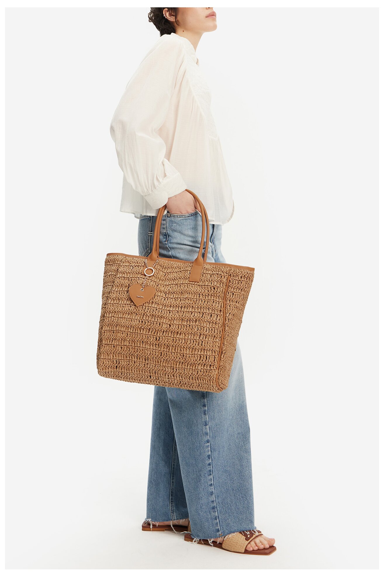 Дамска чанта DeeZee DZE-L-004-07 КАМЕЛ