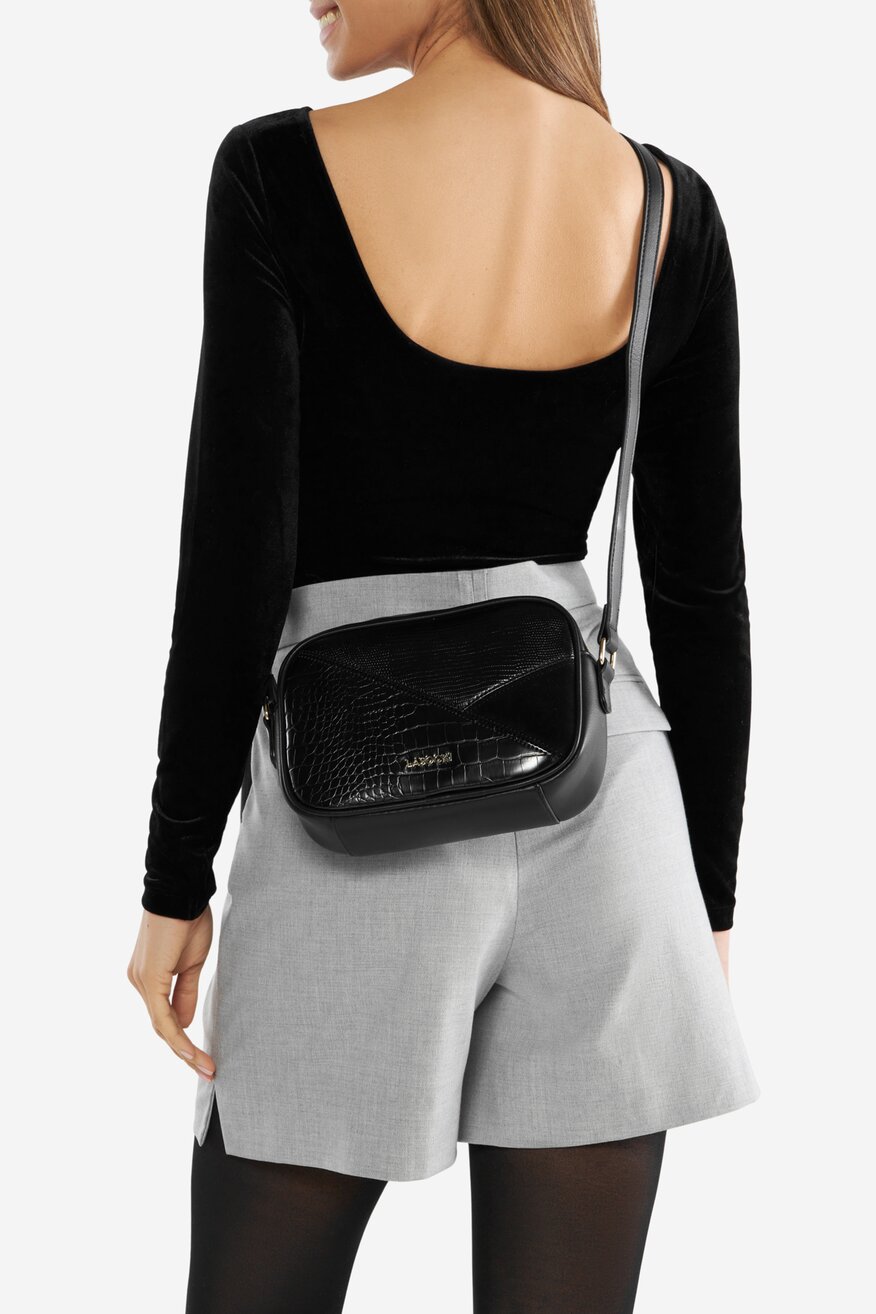 
                Дамска чанта Lasocki ЧЕРЕН - 5905588993667