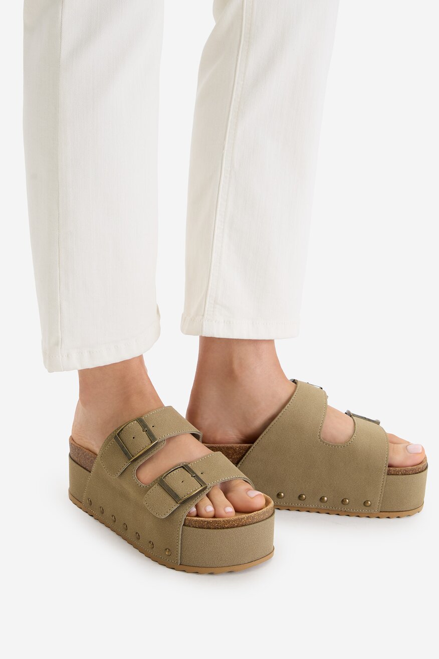 
                Джапанки DeeZee ТЪМНОБЕЖОВ - 5906751759172