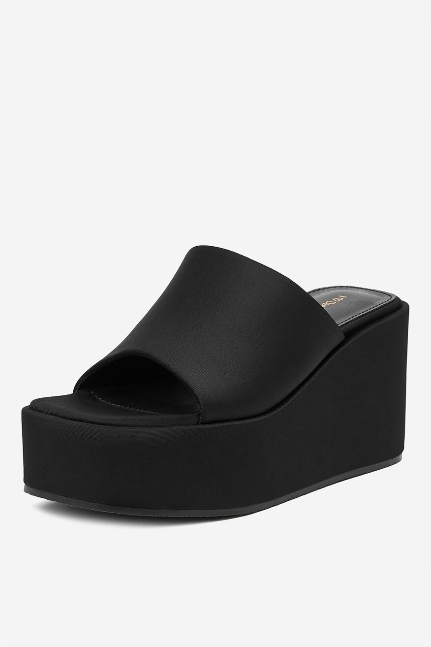 
                Джапанки DeeZee ЧЕРЕН - 5906751914250