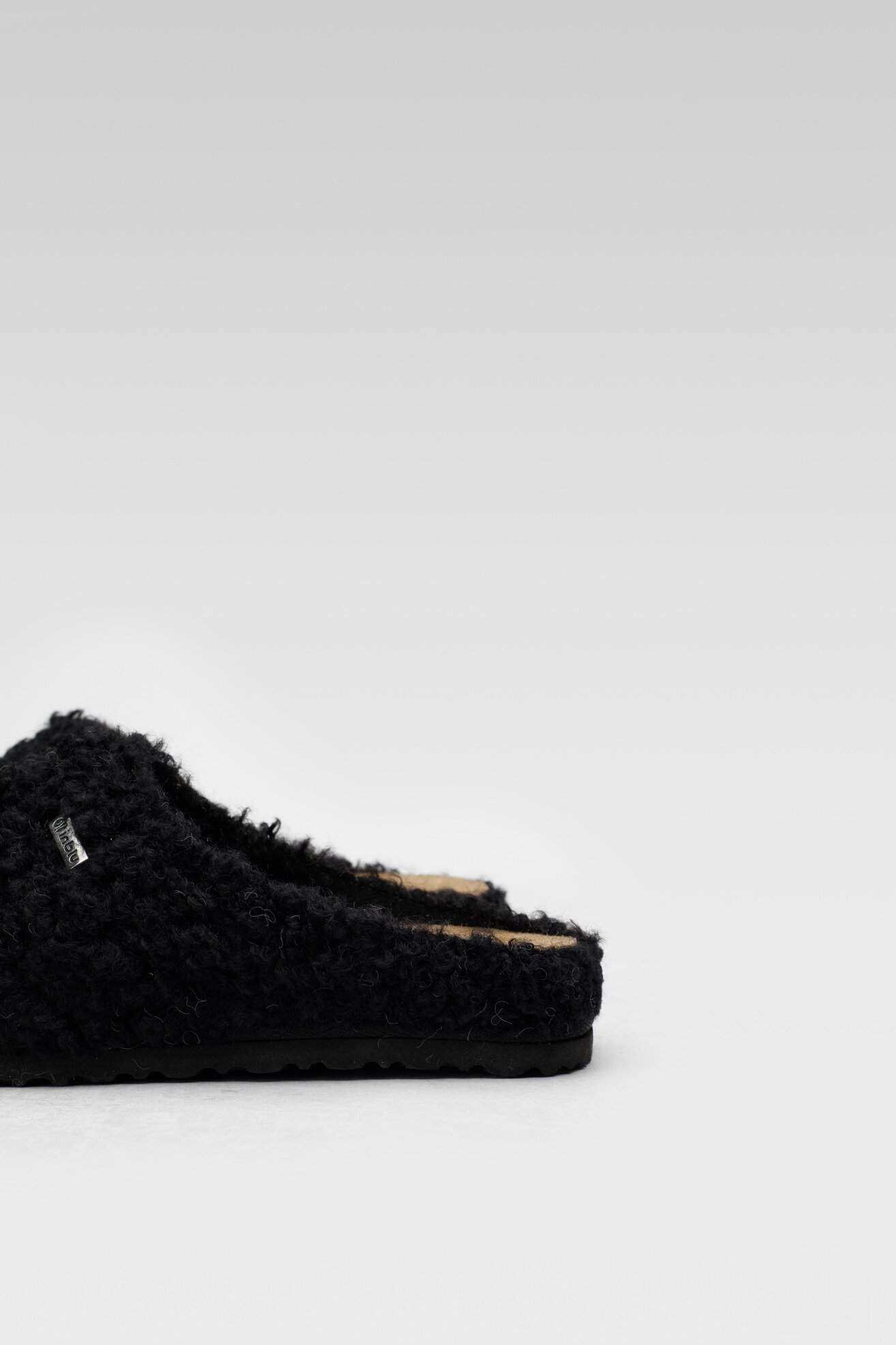 Kapcie Inblu CS15G804 Czarny