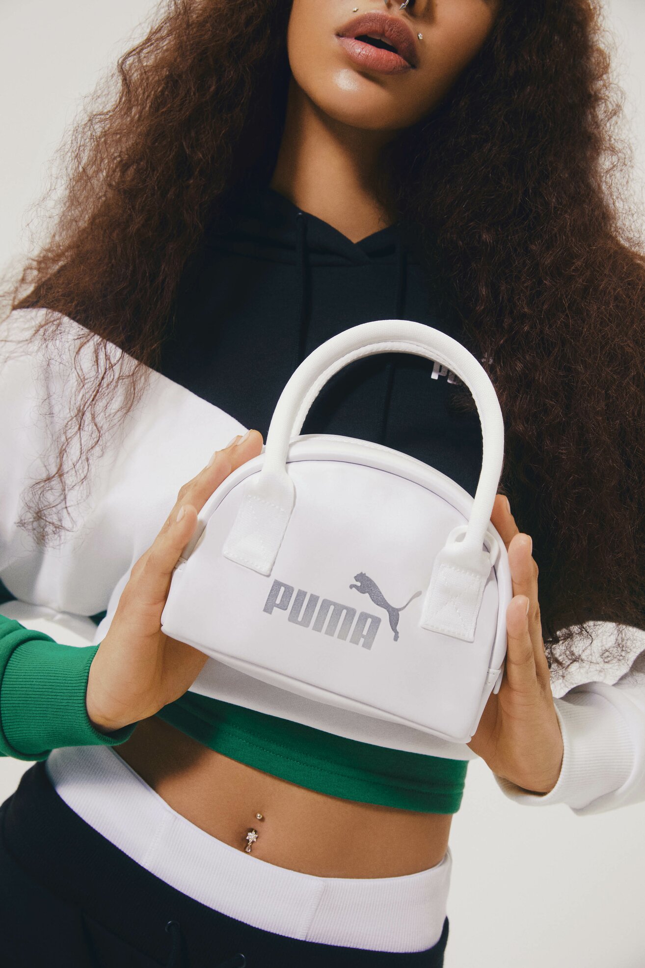 Torebka Puma CORE UP MINI GRIP BAG 7947903 Biały