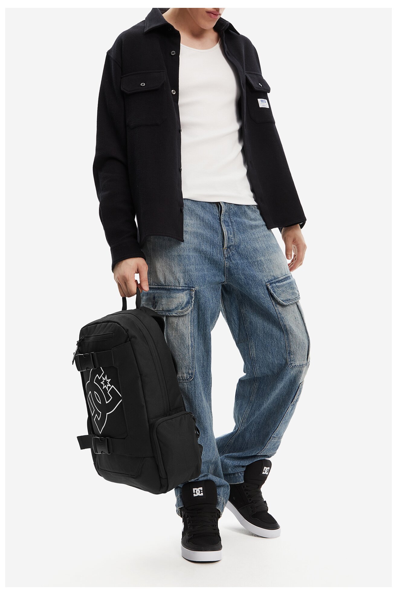 Hátizsák DC Shoes C-DCI-B-002-08 FEKETE