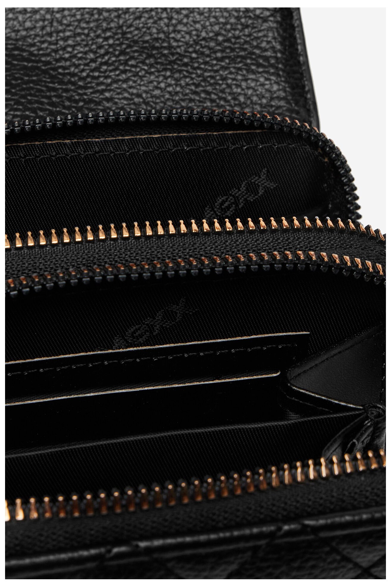 Kézitáska Mexx MEXX-L-003-07 FEKETE