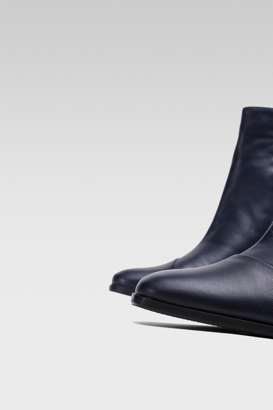 
                Lasocki - Skórzane botki granatowe - 5904248098179