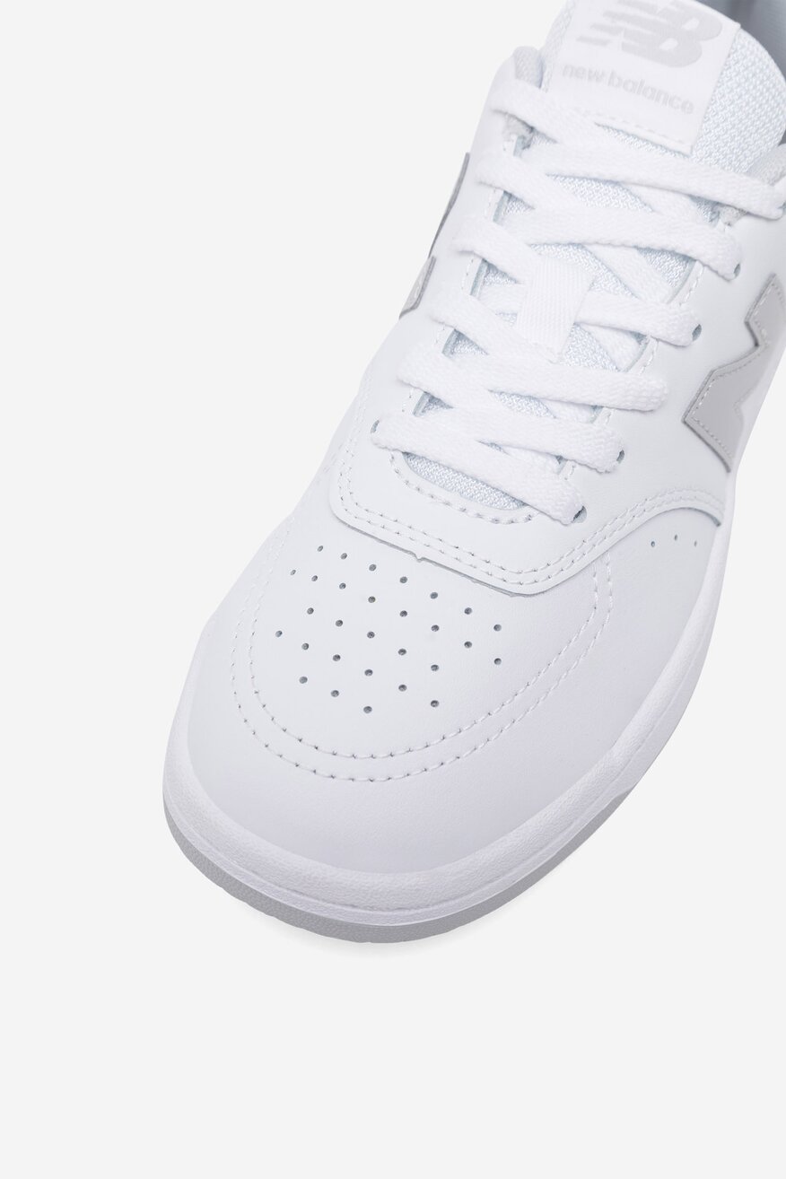 
                Sportcipő New Balance FEHÉR - 5905588256274