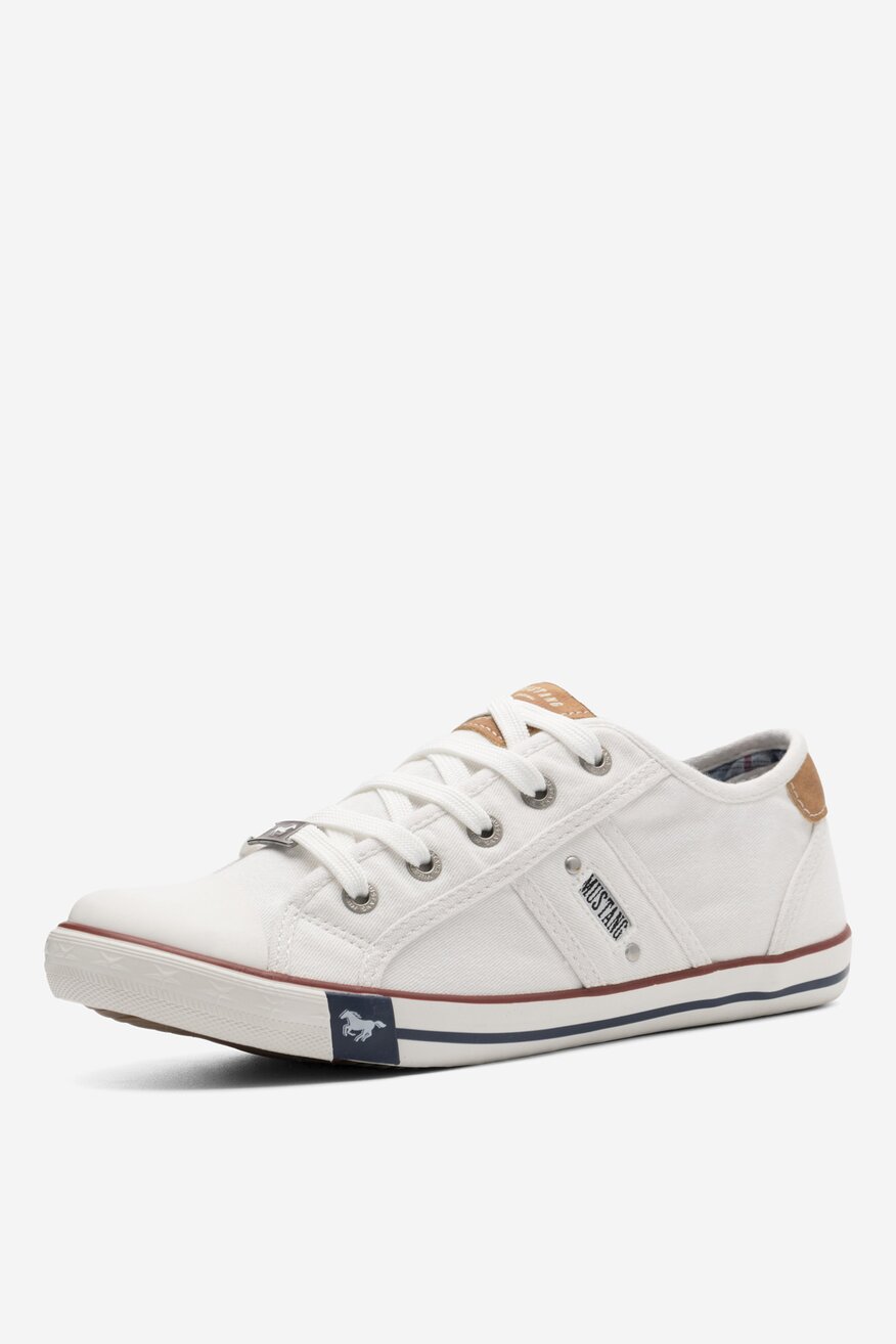 
                Mustang - Trampki białe - 5904862664446