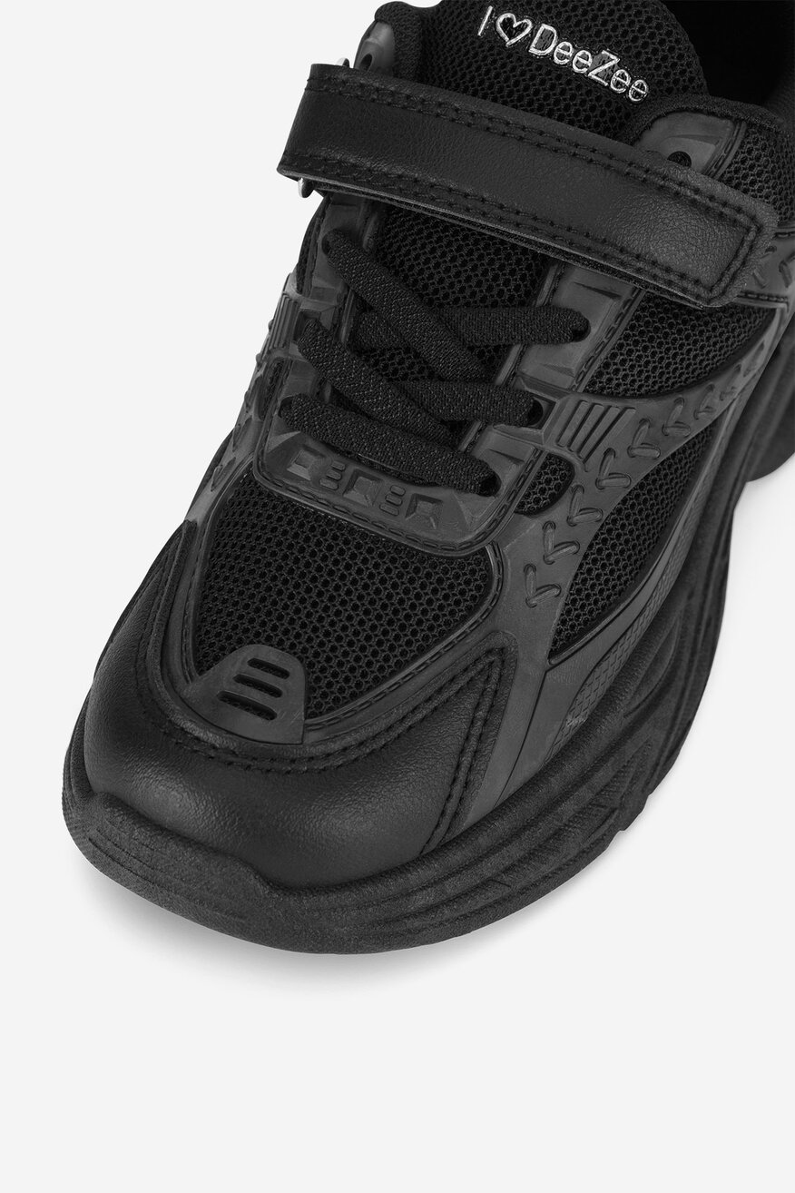 
                Кросівки DeeZee ЧОРНИЙ - 5903698762043