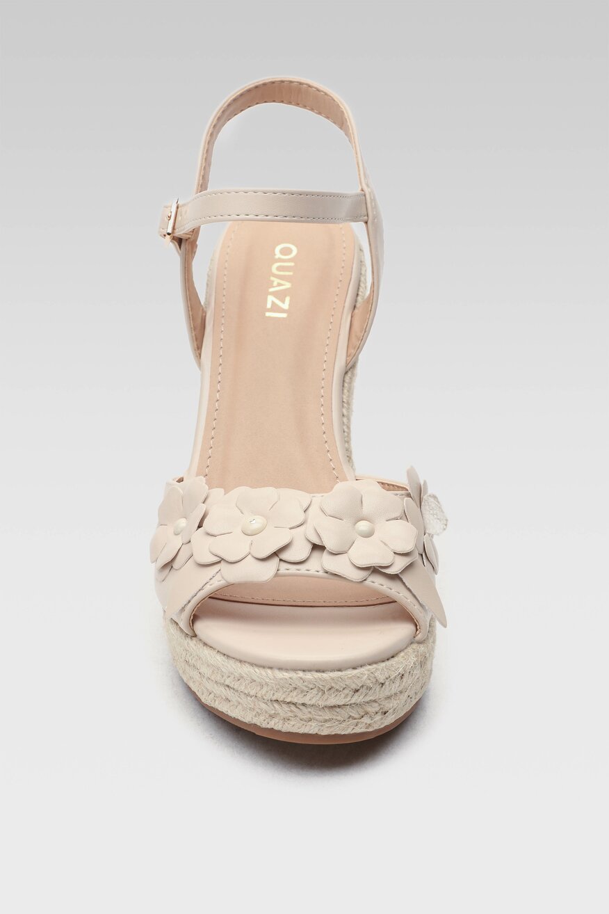 
                Quazi - Sandały boho beżowe - 5904248751012