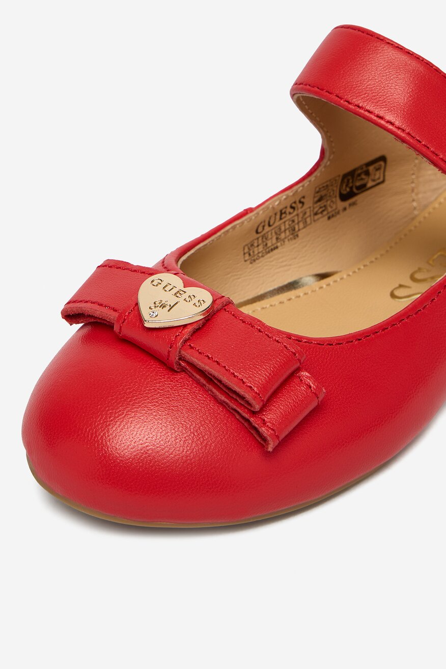 
                Балерина GUESS ЧЕРВЕН - 5906751903230