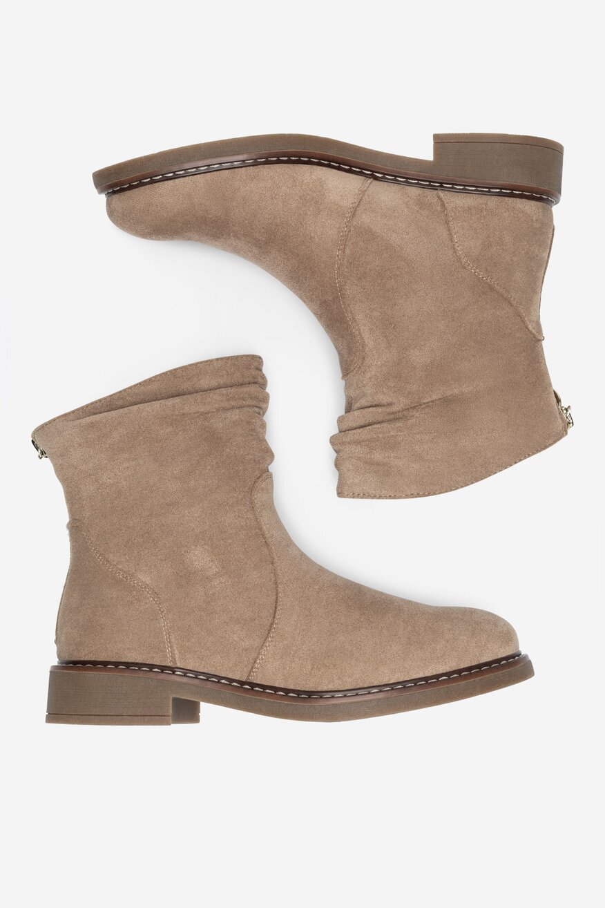 
                Kratke čizme Clara Barson BEŽ - 5905588830023