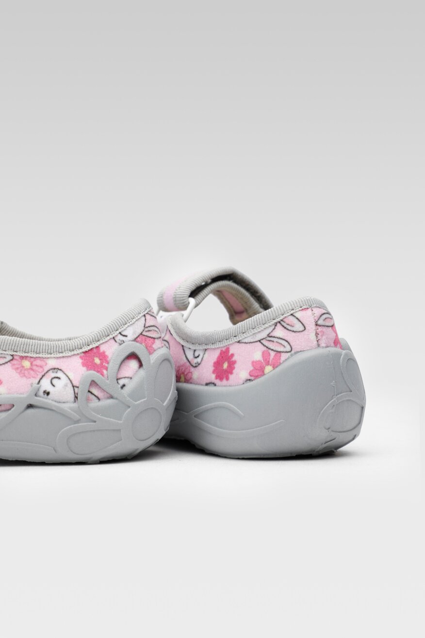 MB - Kapcie z printem różowe - 5904248834555