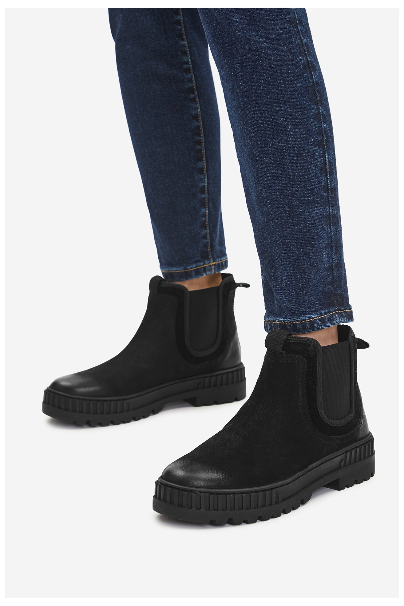 Kratke čizme Lasocki CEO-WI23-N-PUSZAN-01 CRNA