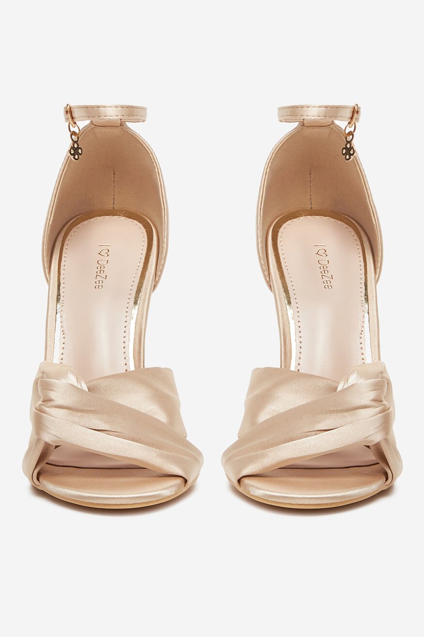 
                Сандали DeeZee БЕЖОВ - 5906751100530