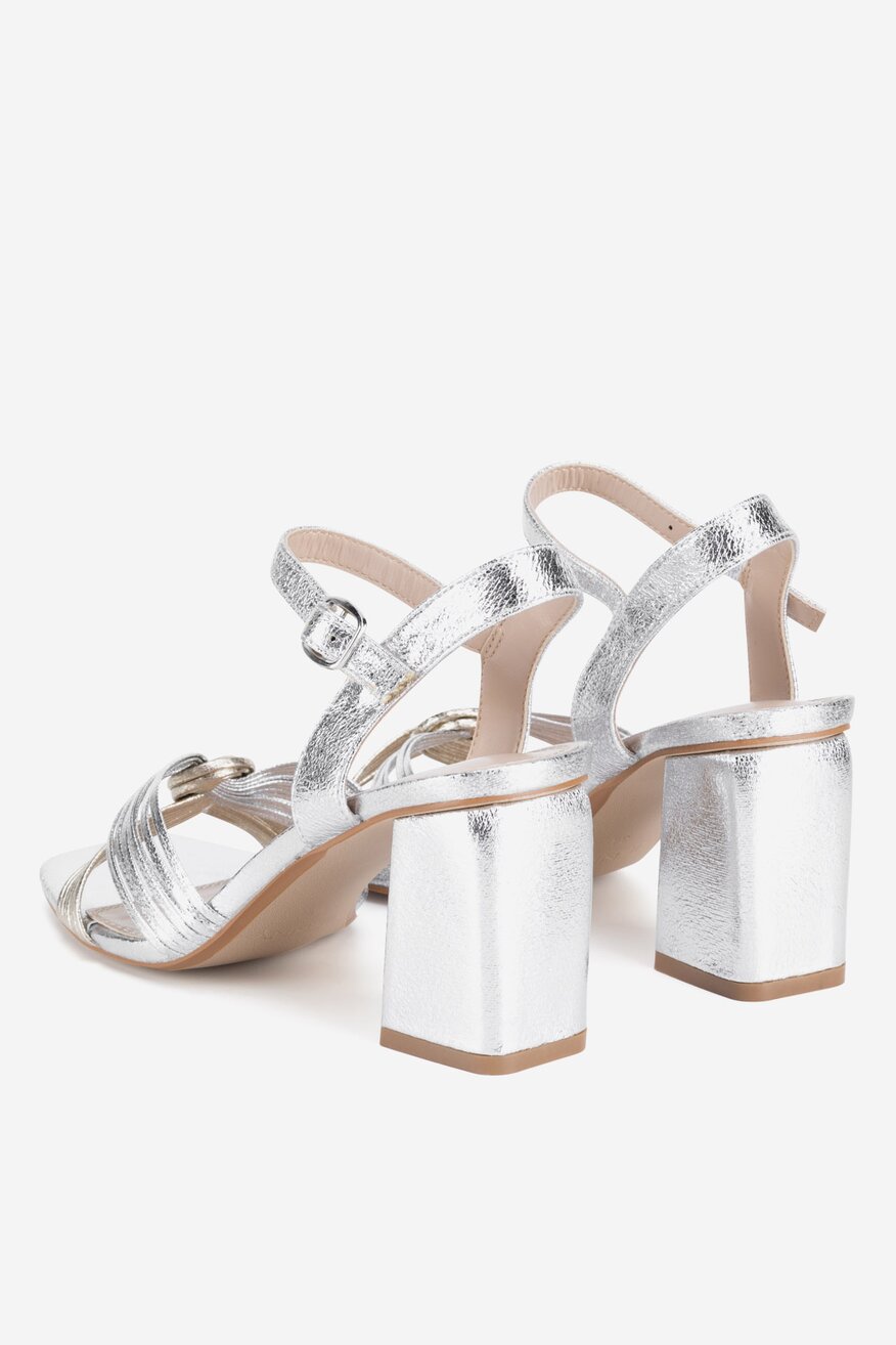 Jenny - Sandały na słupku - 5904862293851