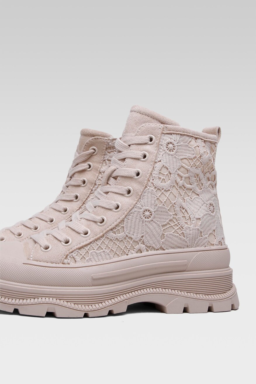 
                Боти DeeZee БЕЖОВ - 5904248755386